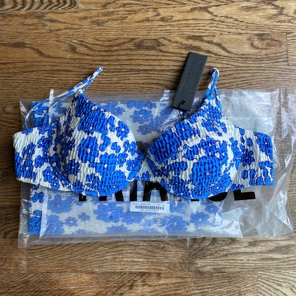 TRIANGL Nicola Bikini - Picture 2 of 6